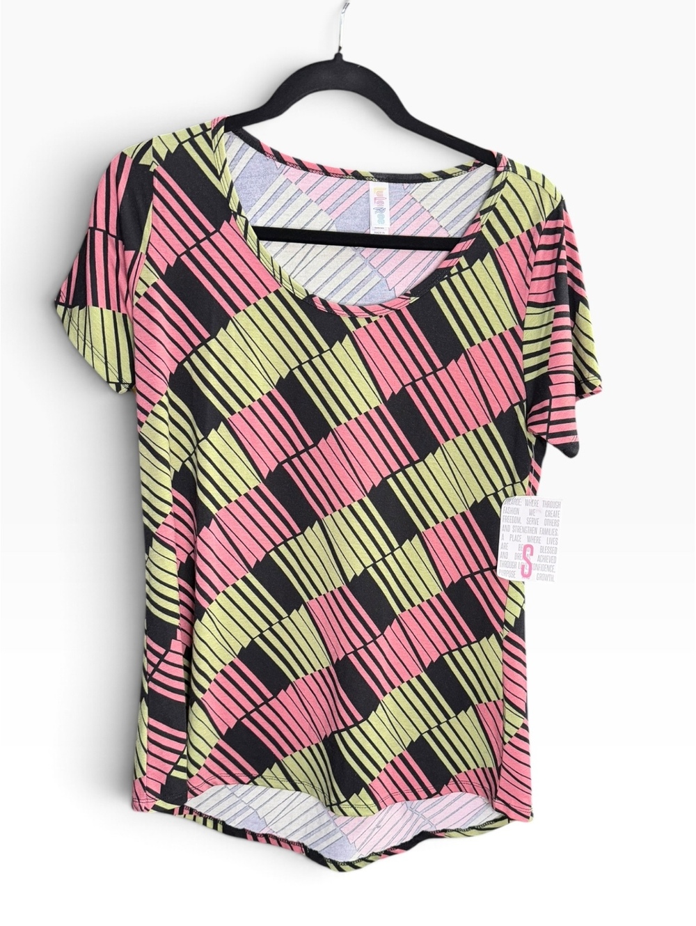 LuLaRoe Classic Tee S NWT Pink Black Geometric Retro V Neck Shirt